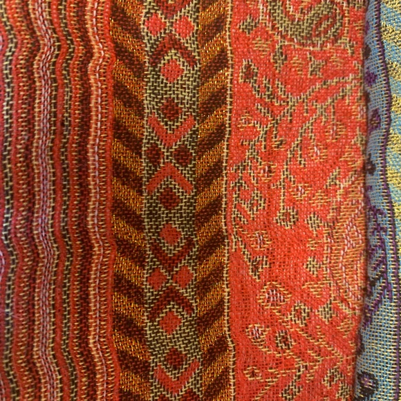 Pashmina - Picture 2 of 4